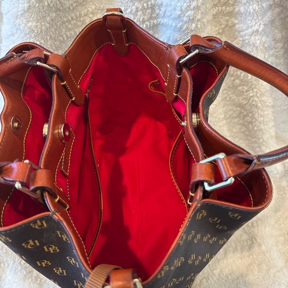 Dooney & Bourke DB Monogram Satchel Brown Leather Trim Red Interior - Picture 3 of 7